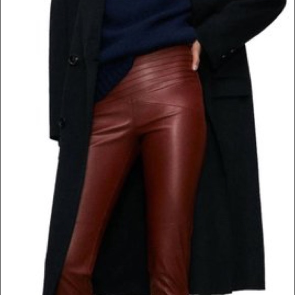 Gorgeous pristine Zara Faux Leather pants, XS (zipper needs to be fixed) - Picture 10 of 10